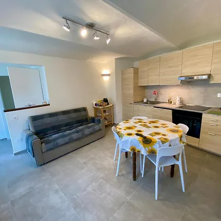 La Tana Della Volpe E L'uva La Morra