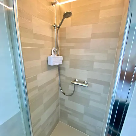 La Tana Della Volpe E L'uva *