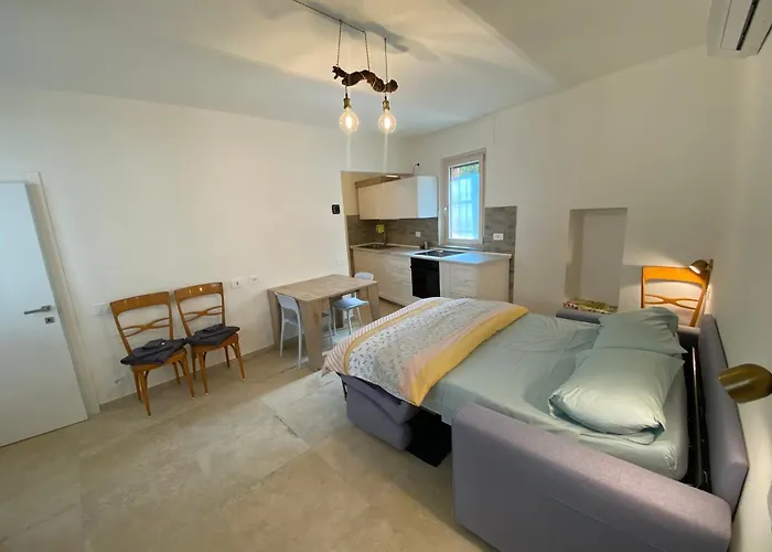 La Tana Della Volpe E L'uva * Ла Морра